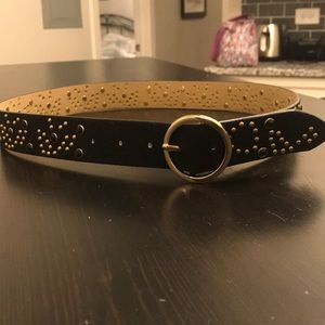 Steve Madden studded black belt